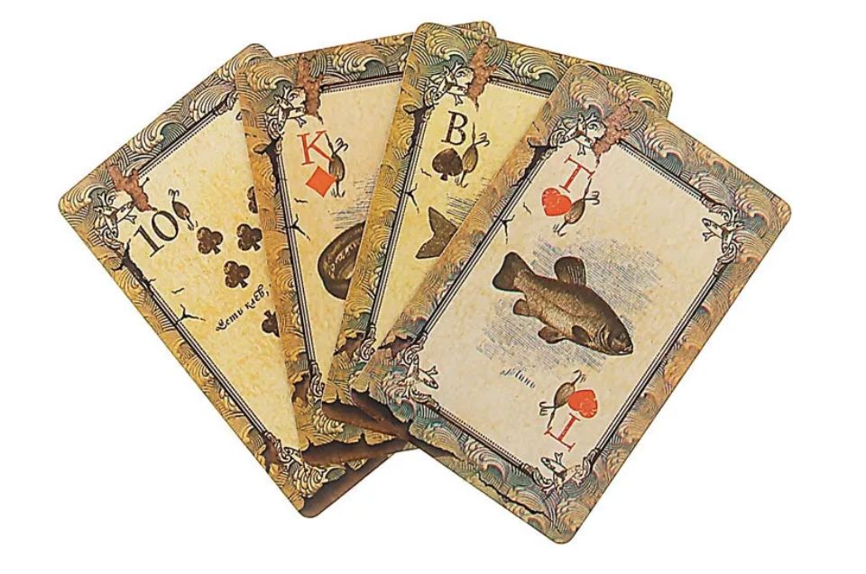 Карты такой купить. Игральные карты. Красивые игральные карты. Карты игральные подарочные. Игральные карты с рыбами.