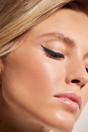 Подводка-фломастер для глаз 